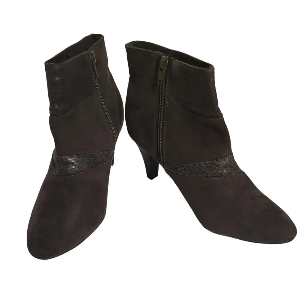 Karen Scott Women's Dark Grey/Brown Side Zip Ankle Bootie Heels Size 8